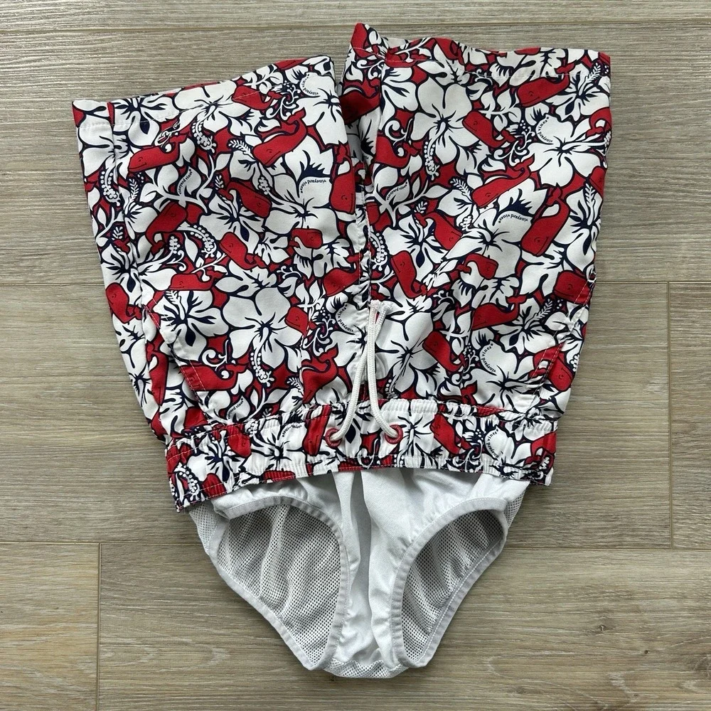 Vineyard Vines‎ Swim Trunks Boys Size XS(4/5) Red White Blue Whales Preppy Beach